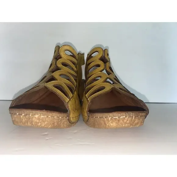 $120 SPRING STEP US Women’s Sz 9 / EU 40 Yellow Leather Inocencia Wedge Sandals - Picture 4 of 9